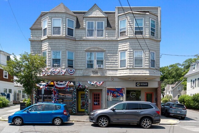 Building Photo - 730 Hale St Unit 3L