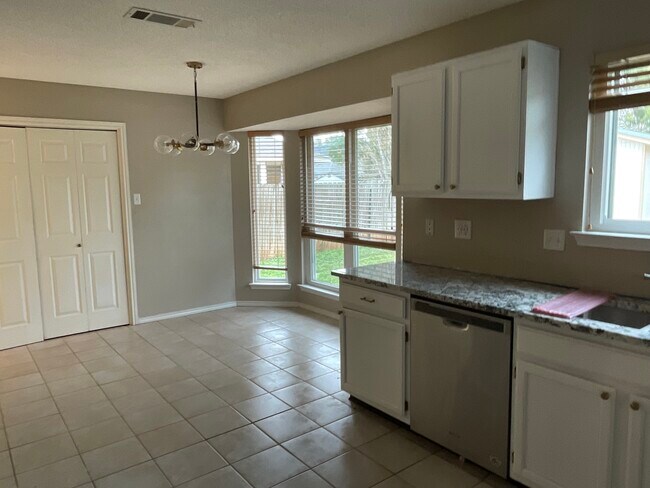 Photo - 507 Eaglecreek Dr