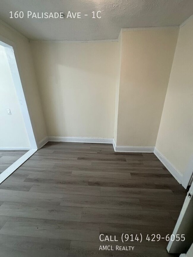 Photo - 160 Palisade Ave Unit 1C
