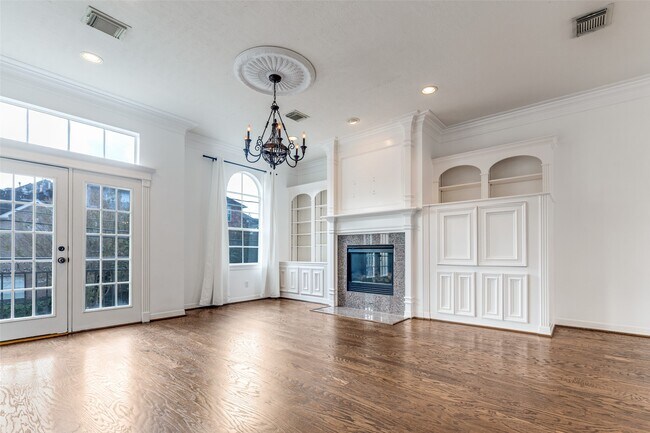 Photo - 5208 Blossom St Unit 9