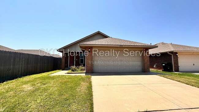 Building Photo - 3609 Green Apple Pl
