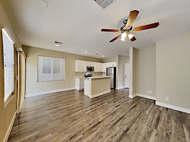 Photo - 8431 Quarentina Ave