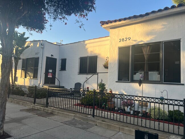 233 Ashland Ave