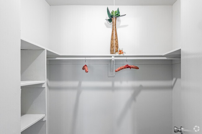 1 Bedroom, 1 Bath - Building 1 - Apt. 104 - Brookstone