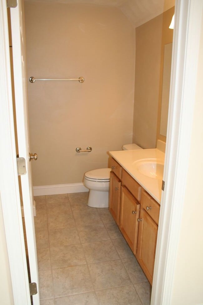 Photo - 1 Bedroom Behind Lane Stadium