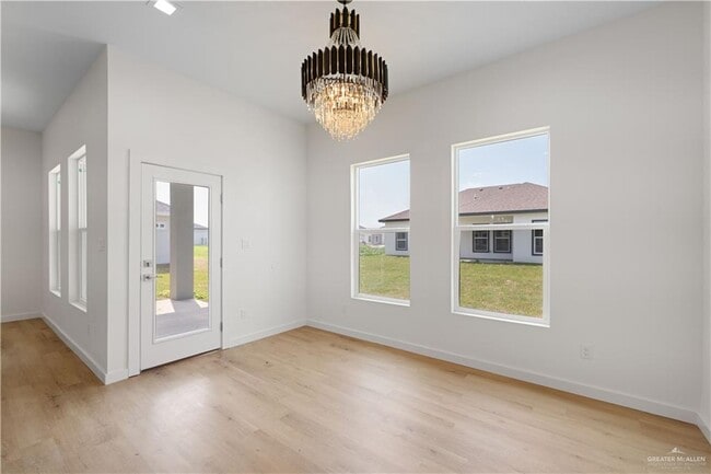 Photo - 1008 N Trinity St