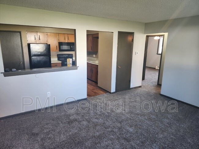 Photo - 450 Laurel St Unit Apt 2
