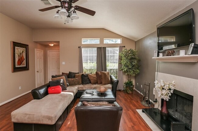 Photo - 18446 S Wimbledon Dr