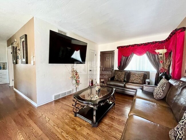 Photo - 1599 S Mabry Way