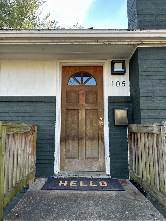 105 Meadowview Dr