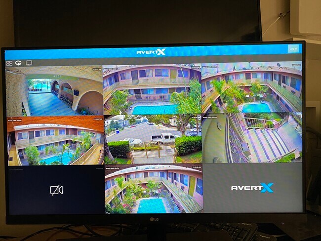 Photo - 4931 Romaine St Unit 12