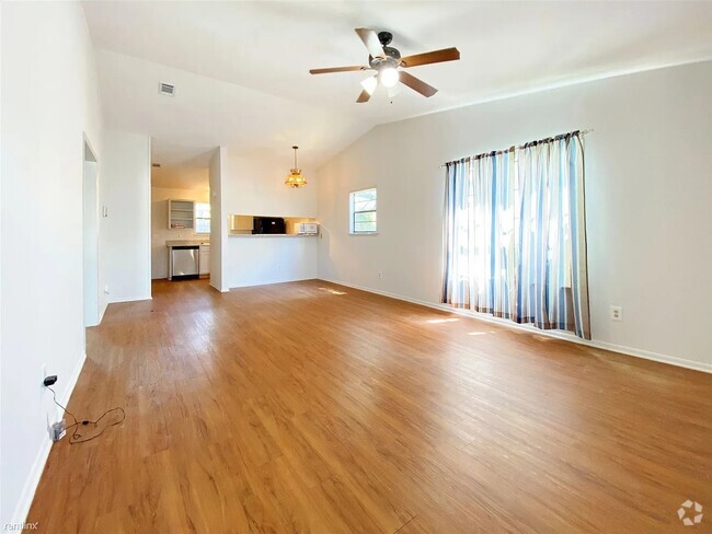 Building Photo - 1604 Mill St Unit 1604 #B Rental
