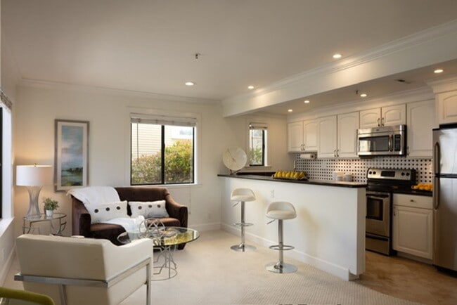Laine Hill Condominiums - Laine Hill Condominiums Unidad 6