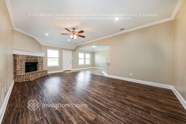 Photo - 1206 Woodside Ln