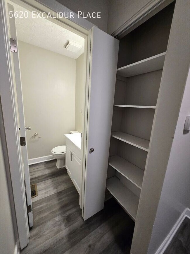 Photo - 5620 Excalibur Pl