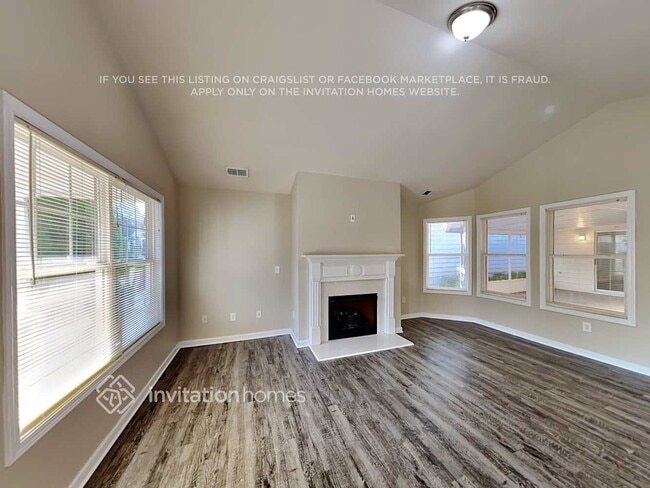 Photo - 143 Jaime Dr