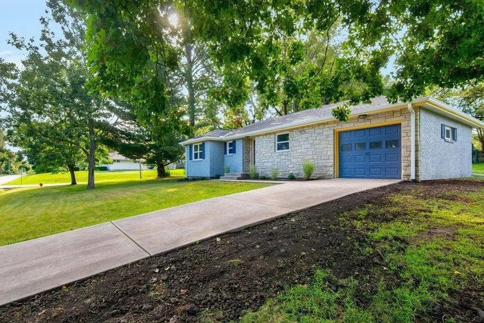 Photo - 803 Vilas St