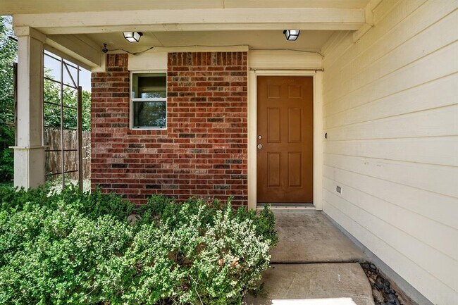 2412 Kale Dr