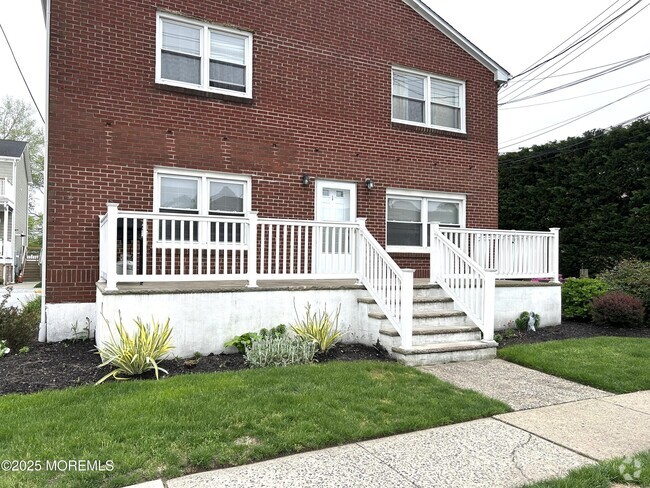 Building Photo - 819 16th Ave Rental
