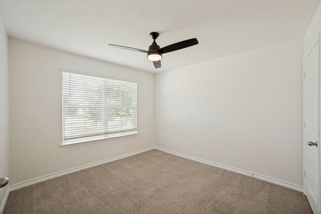 Photo - Welcome home to this 4/2/2 nestled in Whisper Falls