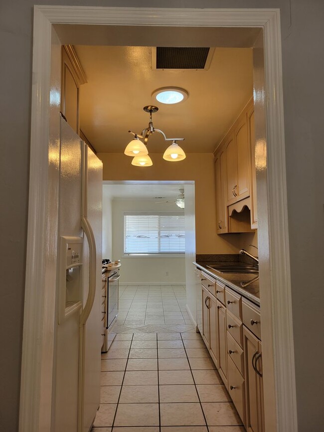 Photo - 111 Florence St Unit 1