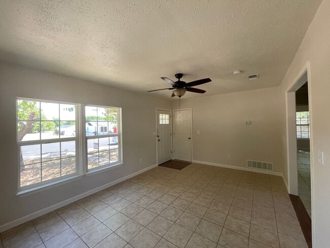 Photo - 510 W Church Ave