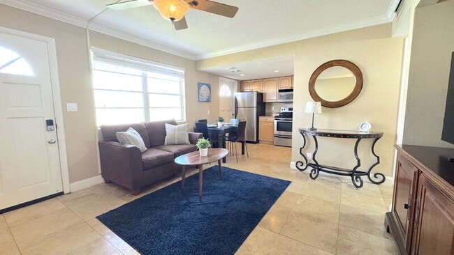 Photo - 506 University Blvd Unit 2