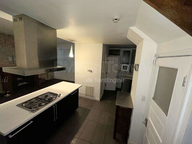 Photo - 1114 E 62nd St Unit 1