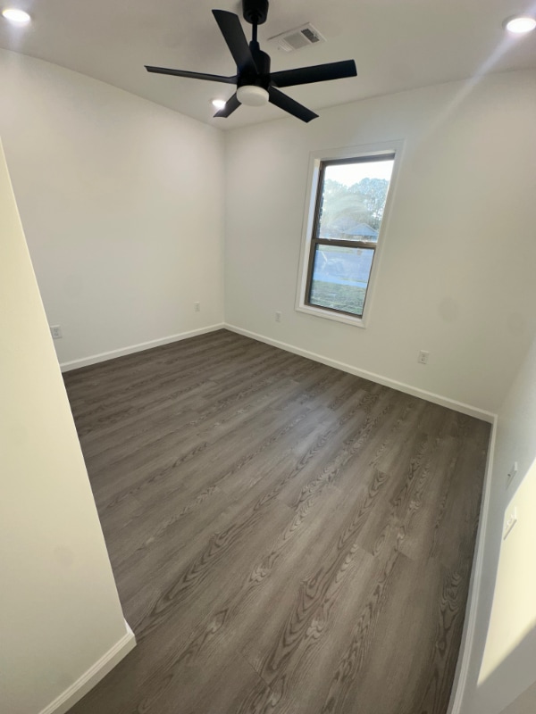 Photo - 105 Weston Cv