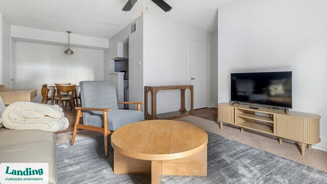 Photo - 1071 Clayton Ln Unidad M1408