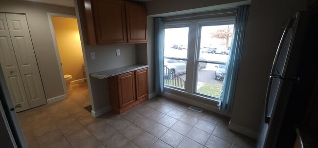 Photo - 7886 Marioak Dr