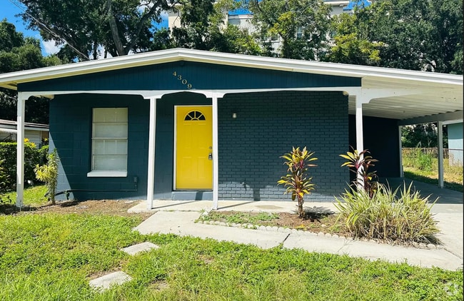 Building Photo - Main St Rental
