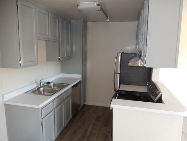 4467 Valeta St Unit 9