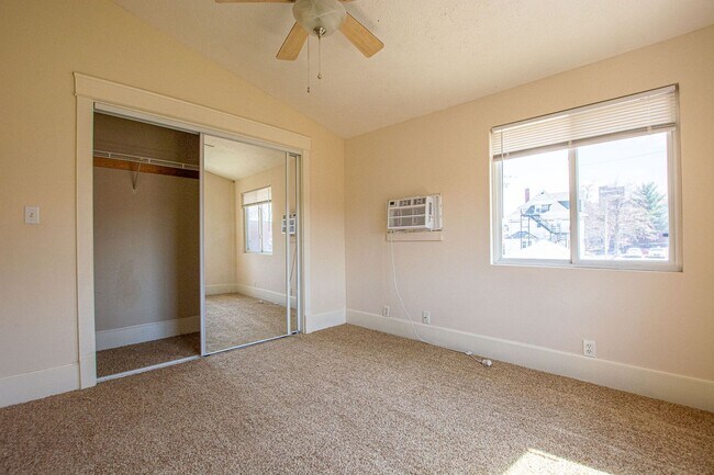 Photo - 133 S 38th St Unidad #2