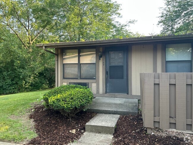 Building Photo - 1735 Sunapple Way Unit 1735 SunApple Way Rental