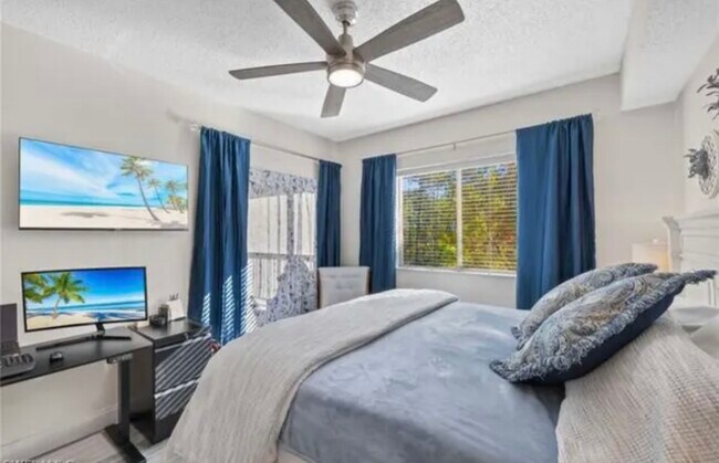 Photo - 1840 Florida Club Cir Unidad Napoli Luxury Condominium