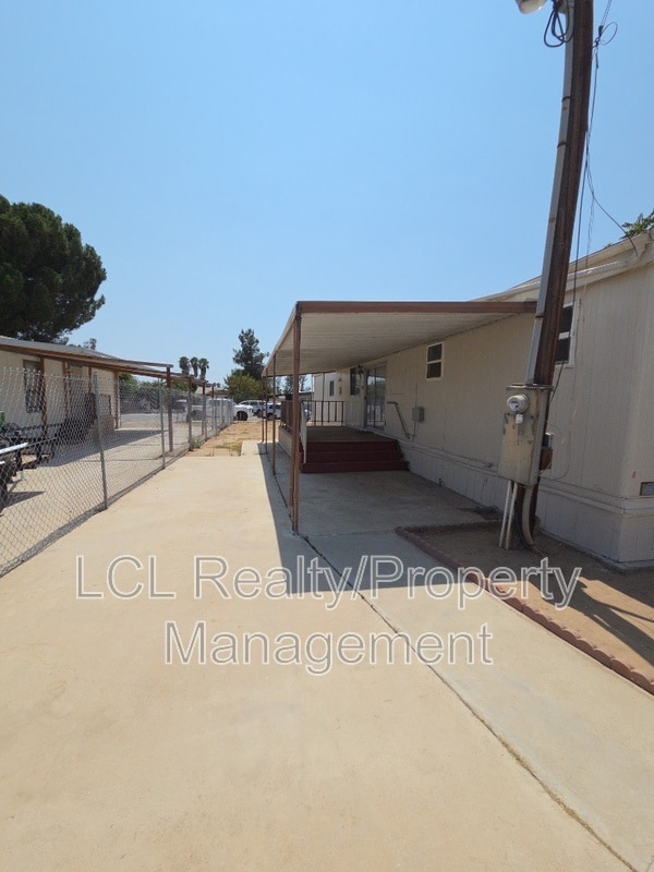 Photo - 27642 Van Buren Ave