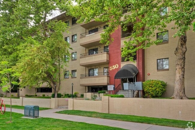 Building Photo - Secured 2 Bd 2 Ba Towne Park Condo