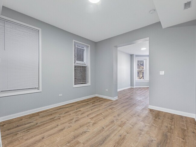 Photo - 1621 W Cullerton St