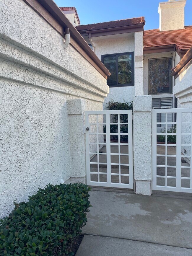 Patio - 1321 Calle Lozano