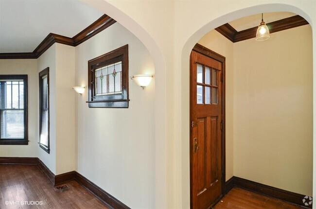 Building Photo - 3 bedroom in Chicago IL 60630 Rental