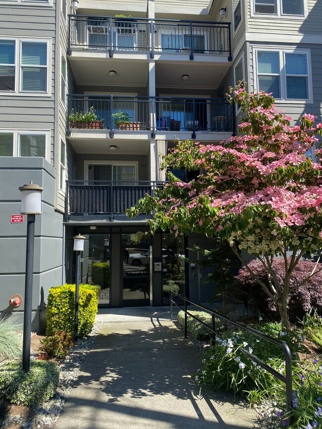 Building Photo - Contemporary Queen Anne Studio in Phenomenal Location!!! Unit W308
