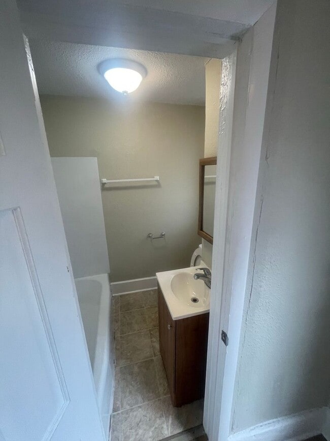 Photo - 1918 S 5th Pl Unit 1918 Lower