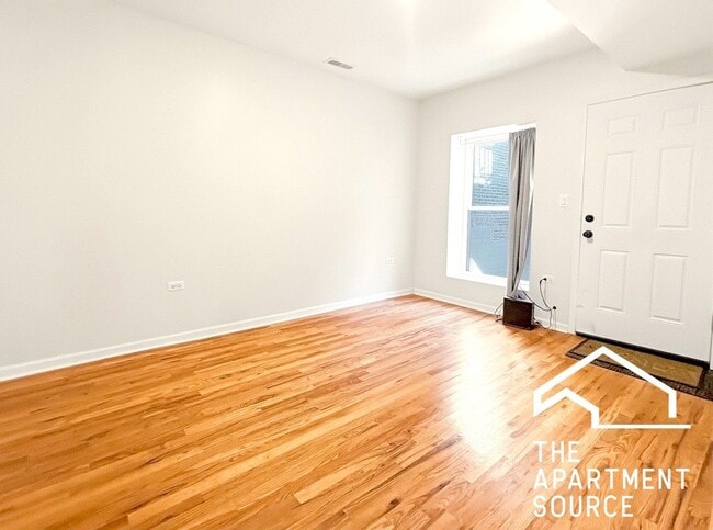 Photo - 1638 W 18th Pl Unit 1R