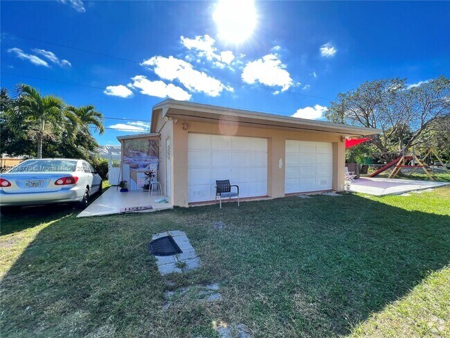 Building Photo - 16980 SW 297th St Unit A Rental