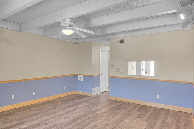 Photo - $1,495 - 2 Bed, 1.5 Bath Townhome in CO Springs with Central AC and All Utilities Included Unit Apt B