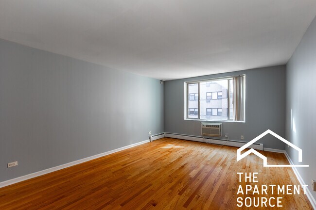 Photo - 5820 N Sheridan Rd Unidad 414