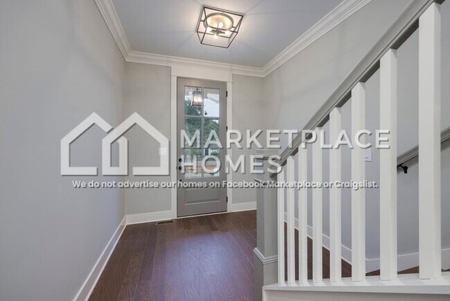 Photo - 1843 Meade Ave