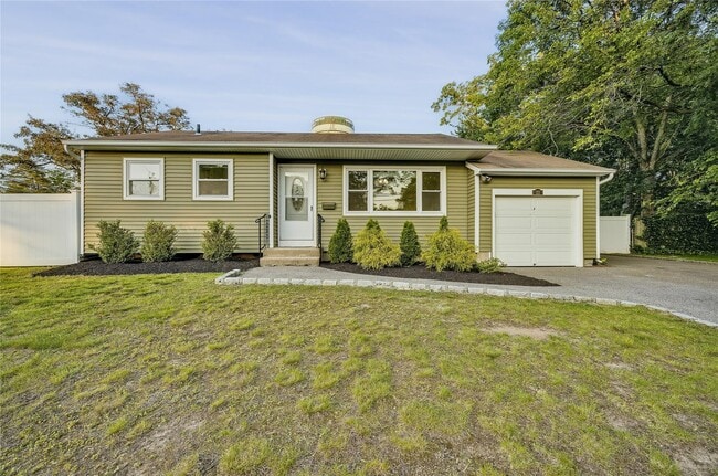 Photo - 22 S Haven Dr House