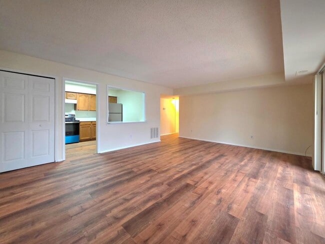 Photo - 3808 Laramie Pl